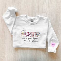 personalized auntie sweatshirt with kids names | aunt sweatshirt | auntie sweatshirt | gift for aunt | auntie with niece