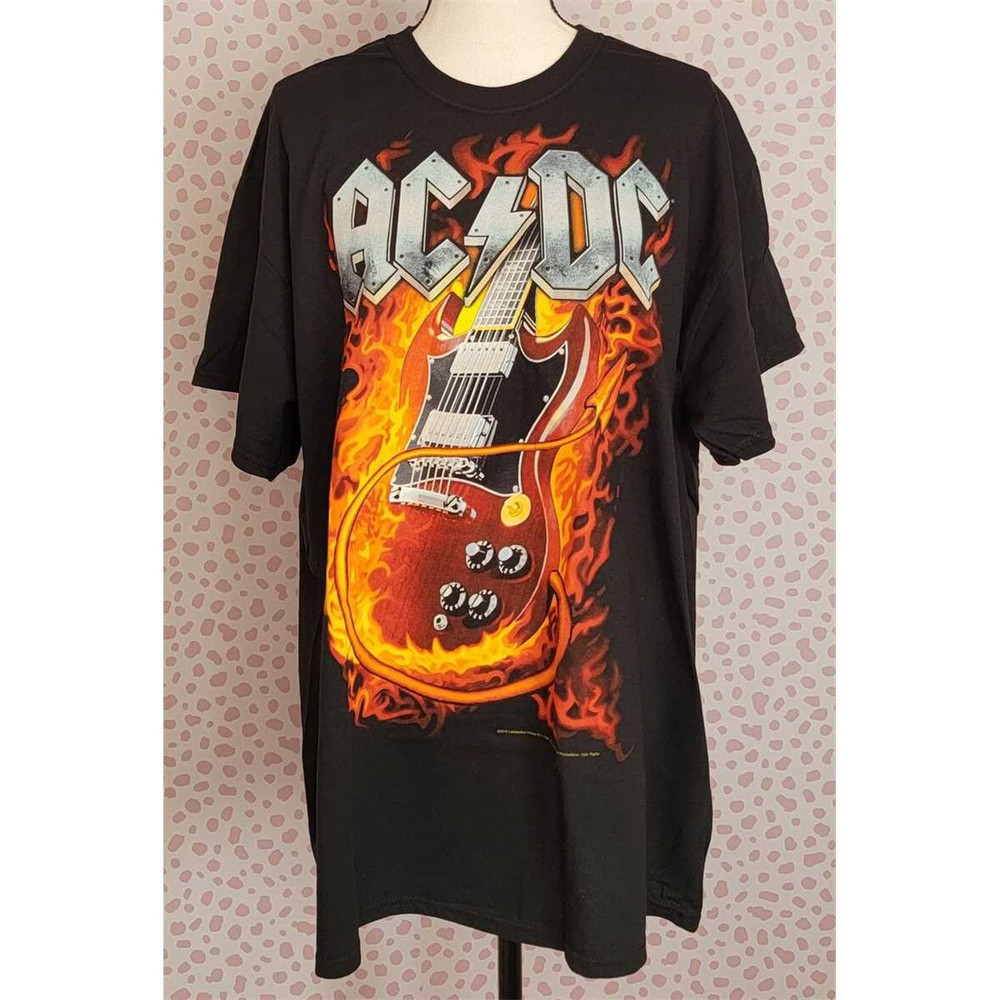 MR-1752023201217-acdc-thunderstruck-guitar-vintage-style-band-tee-classic-image-1.jpg