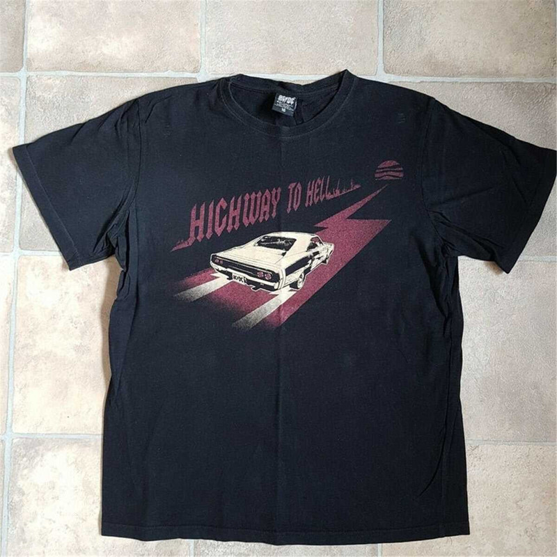 MR-1752023204739-acdc-highway-to-hell-t-shirt-youth-size-16-image-1.jpg