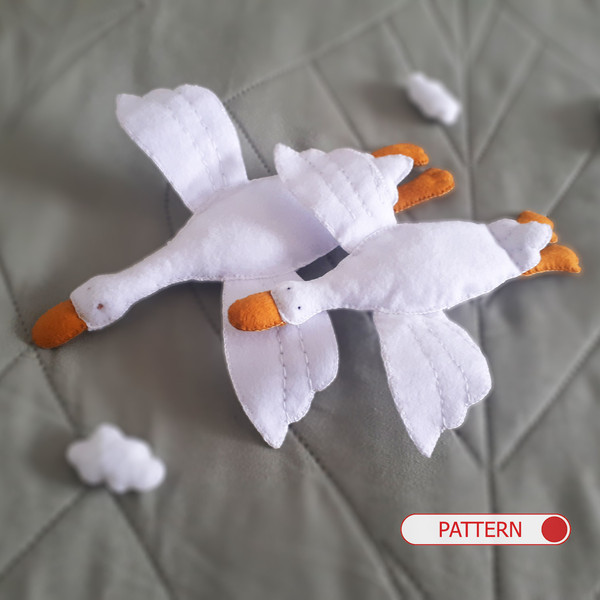 Sewing pattern for making a plush or felt Goose ornament.jpg