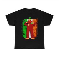 Bigfoot St Patrick's Day Leprechaun Irish Ireland Flag T-Shirt