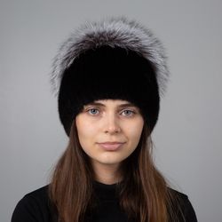 ladies beanie fur hats. women's fur hat. mink hat. fur pom pom hats. winter women fur mink. beanie fur hat. real fur hat