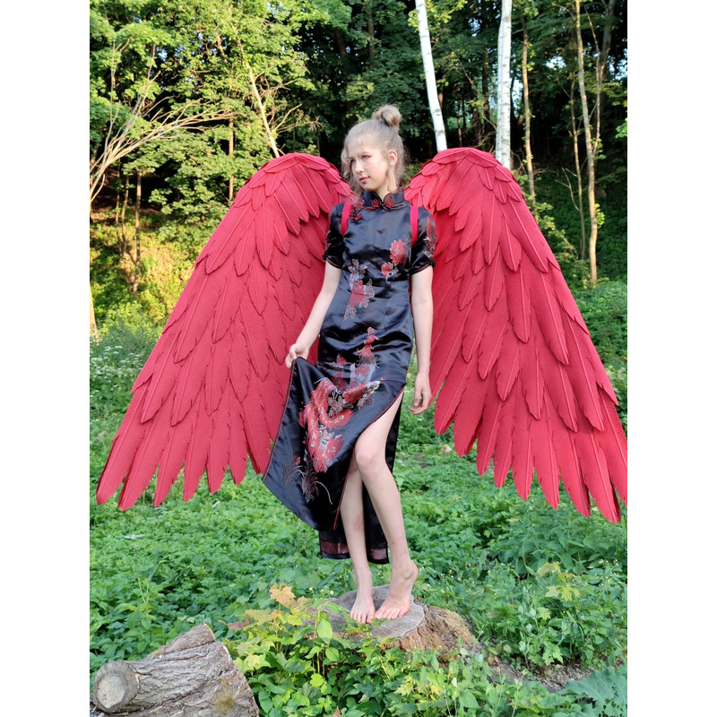 adult wings costume, Hawks costume, red angel wings, devil wings, final fantasy, articulating wings, anime cosplay wings, moving anime wings, movable wings, my