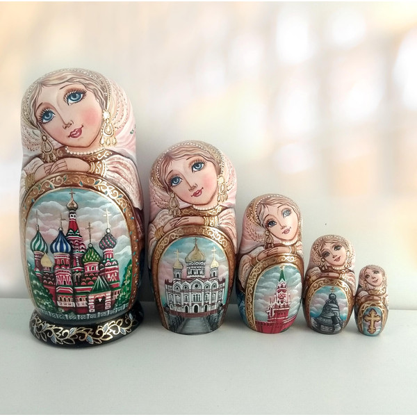 matryoshka-roly-poly-dolls.jpg