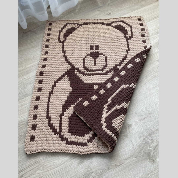 loop-yarn-teddy-bear-blanket-mat-2.jpg