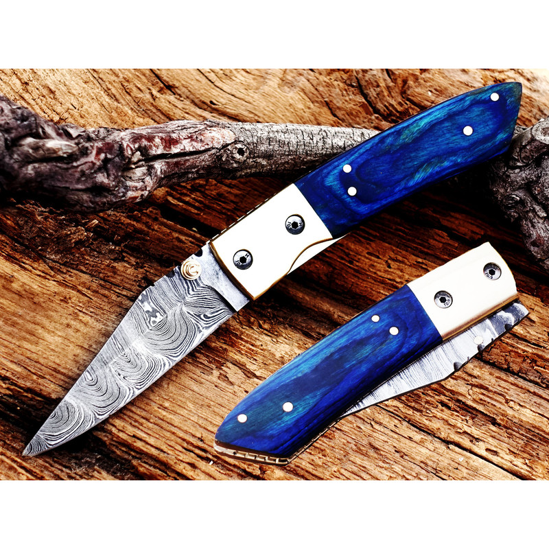 Damascus Folding Knife.jpg
