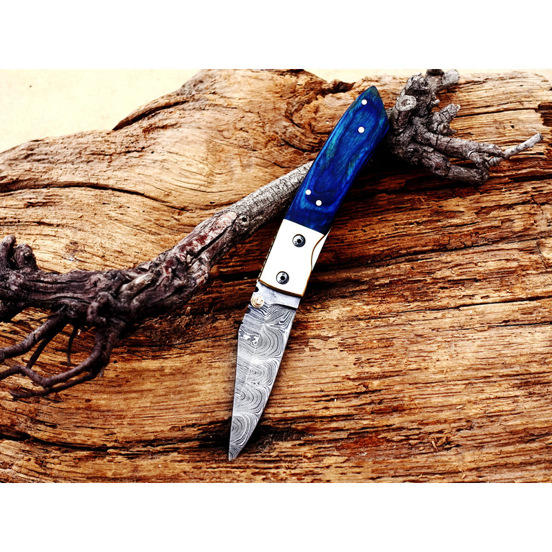 Folding Knife.jpg