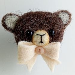Handmade needle felting BEAR brooch/Totem animal brooch/Woodland animal brooch/Cute little bear brooch/Children brooch