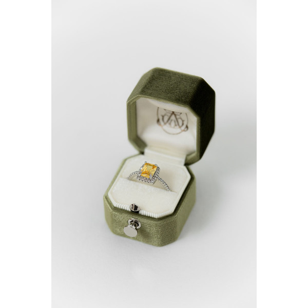 Bark-and-Berry-Petite-Moss-lock-octagon-vintage-wedding-embossed-engraved-enameled-monogram-velvet-ring-box-001.jpg