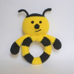 bumblie bee crochet pattern baby rattle queen bee plushie