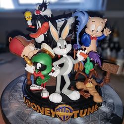 Looney Tunes 3D printed hand painted custom figure, Looney Tunes figure handpaint high detail, Bugs Bunny 3D printed