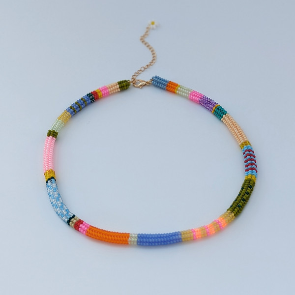 Bright-necklace-for-woman01.jpeg