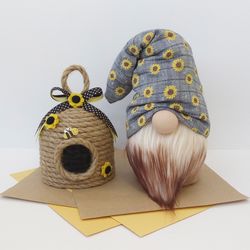Sunflower Gnome Bee Skep Hive, Set of 2 Spring Summer Gnomes Girl and Boy, Stuffed Gnome Dolls, Honey Bee House Decor