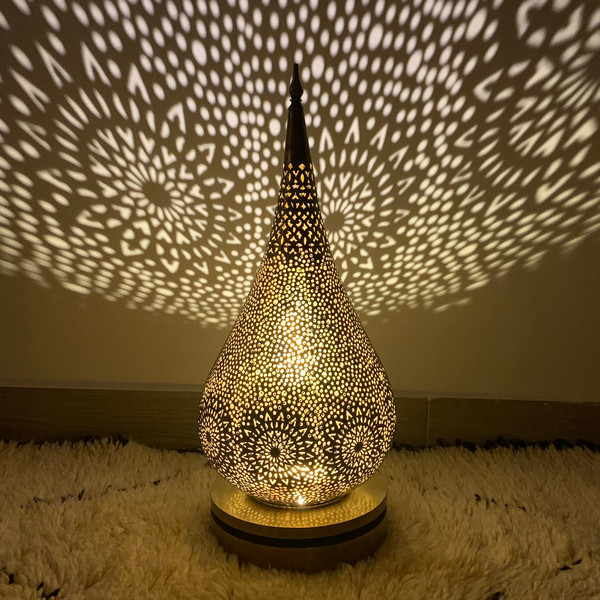 Moroccan table lamp brass light, bronze bedside lamp, Moroccan night light, Handmade bedside lamp, boho lamp light decor, brass shade lamp (2).png