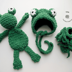 HANDMADE Frog Bonnet, Booties and Toy Set | Newborn Photo Prop | Baby Shower Gift | Crochet Animal