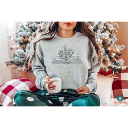 floral book sweatshirt gift for librarian,booktrovert sweatshirt,book nerd hoodie,bookworm hoodie,bookish gift,book club