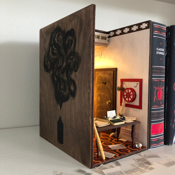 Shining-book-nook-Bookshelf-diorama-with-redrum-door-Miniature-library-king-decor-80s-cult-horror-Personalized-gift-8.JPG