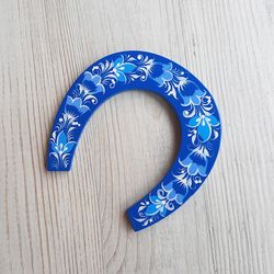 Blue wooden Russian decorative souvenir horseshoe hand painted wall hanging
