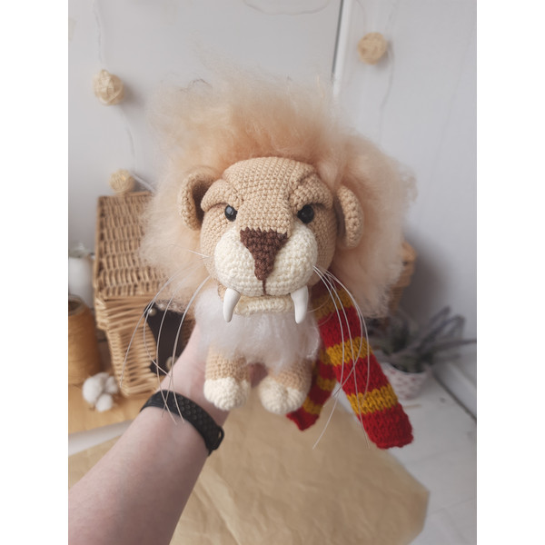 Stuffed lion toy gift for Harry Potter fans 2.jpg