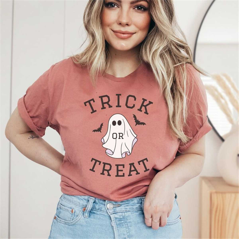 MR-2952023152146-trick-or-treat-halloween-t-shirt-halloween-retro-ghost-t-image-1.jpg