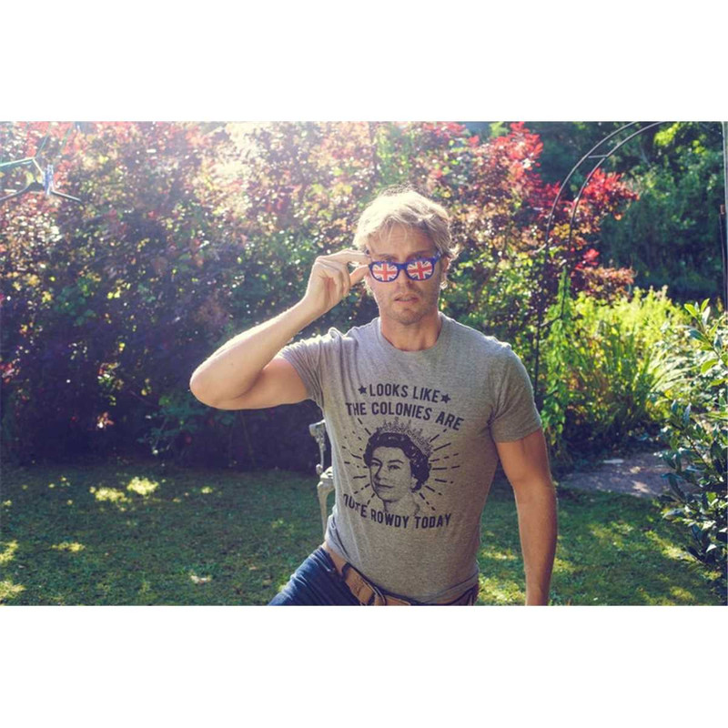 MR-295202316150-queen-of-england-shirt-colonies-getting-rowdy-today-image-1.jpg