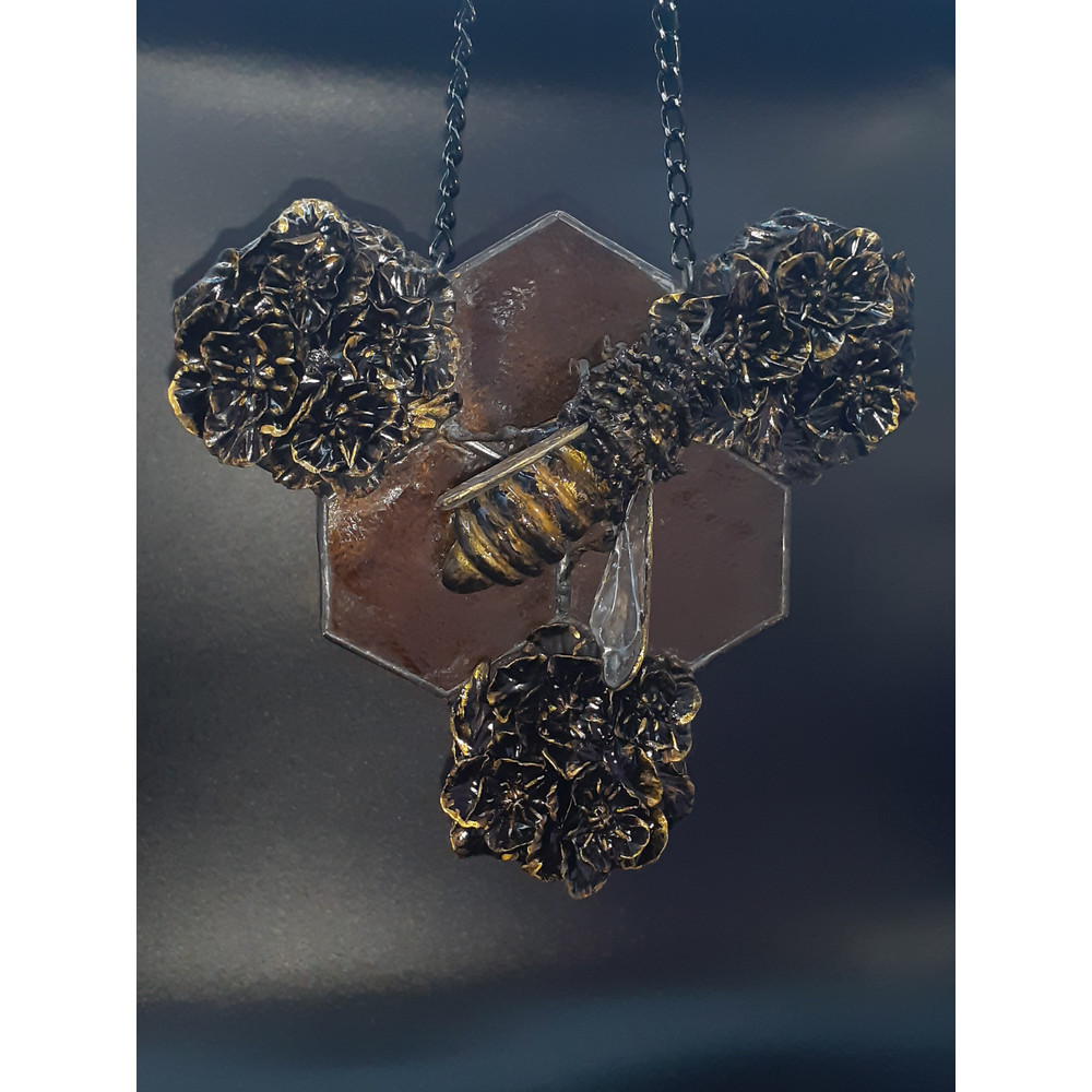 Stained Glass Bee Suncatcher Honeybee Stained Glass Plant Polymer Clay Honeycomb Decoration Lily Flower Ornament 9