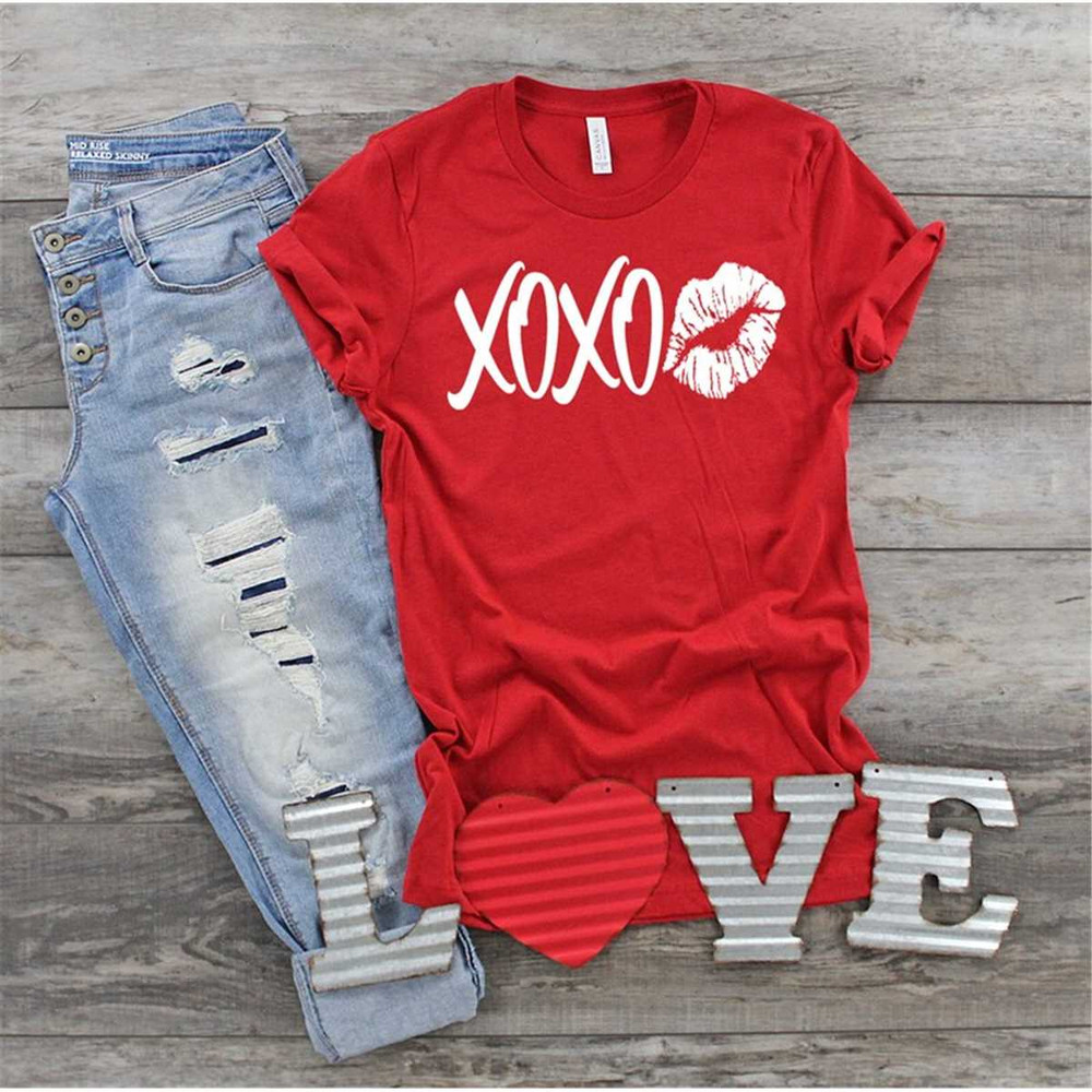 MR-2952023194334-xoxo-shirt-kiss-shirt-lips-shirt-valentine-shirt-image-1.jpg