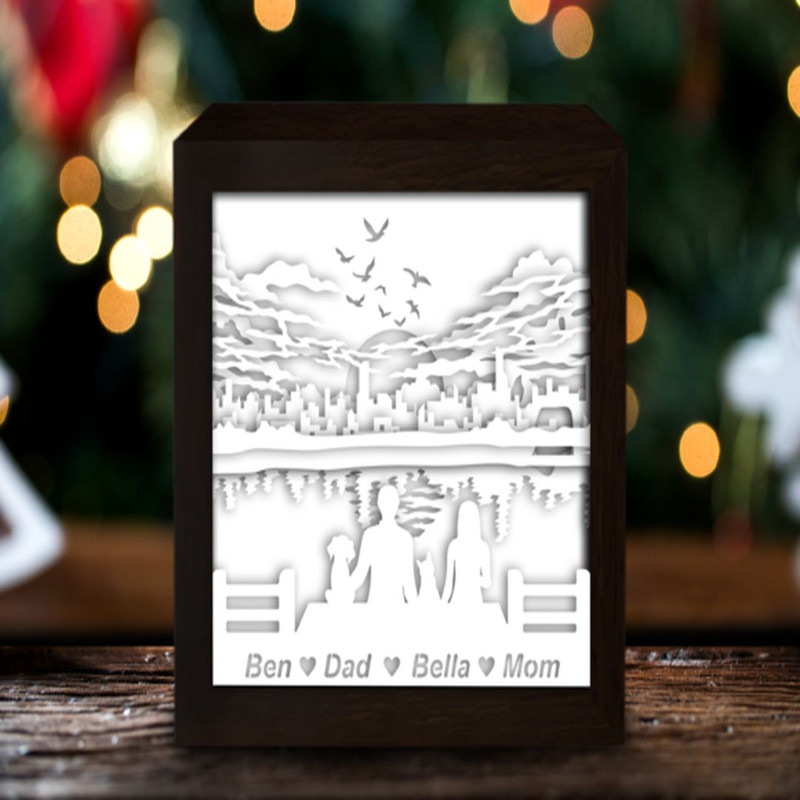 1080x1080_ Custom-Name-Family-Members-Light-Box-Graphics-27877508-3-580x441.jpg