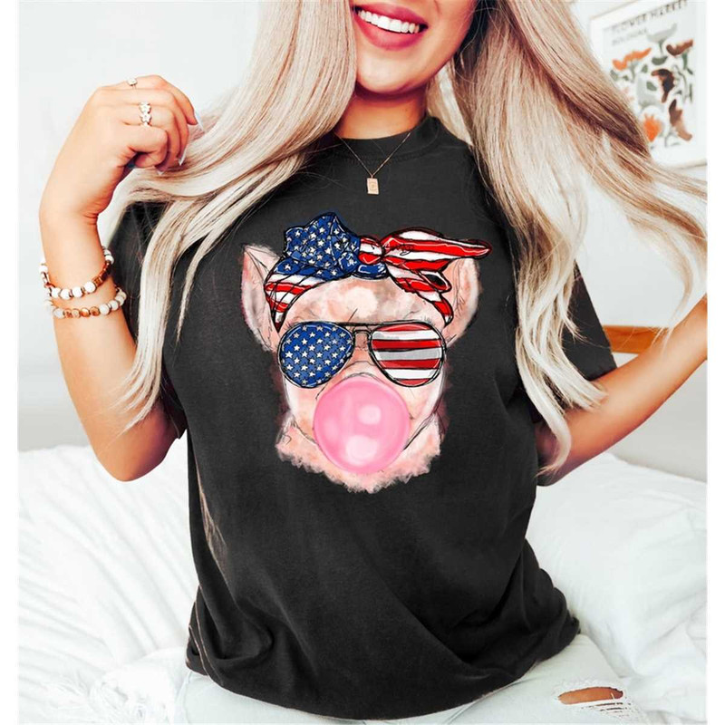 MR-30520239921-retro-comfort-patriotic-pig-shirt-bubble-gum-4th-of-july-pig-image-1.jpg