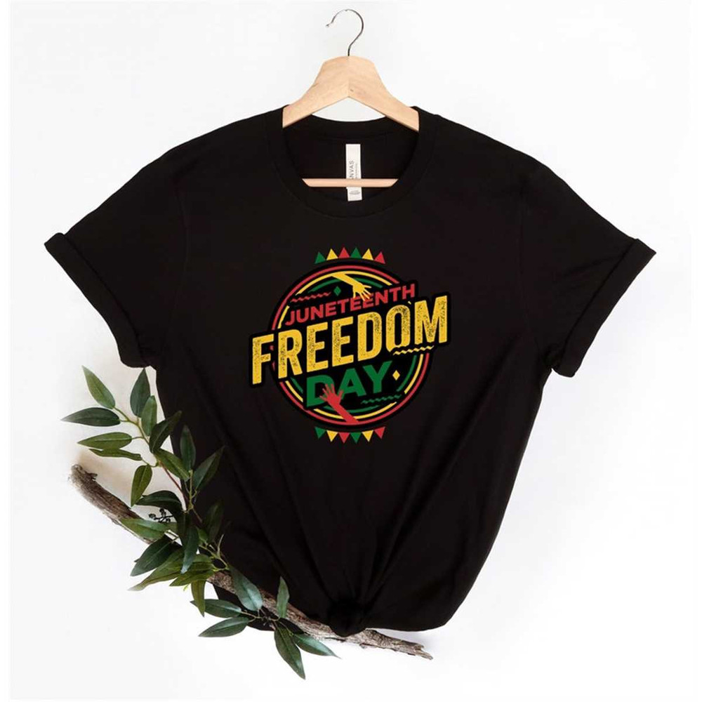 MR-305202311318-juneteenth-freedom-shirtjuneteenth-shirt-womenblack-image-1.jpg
