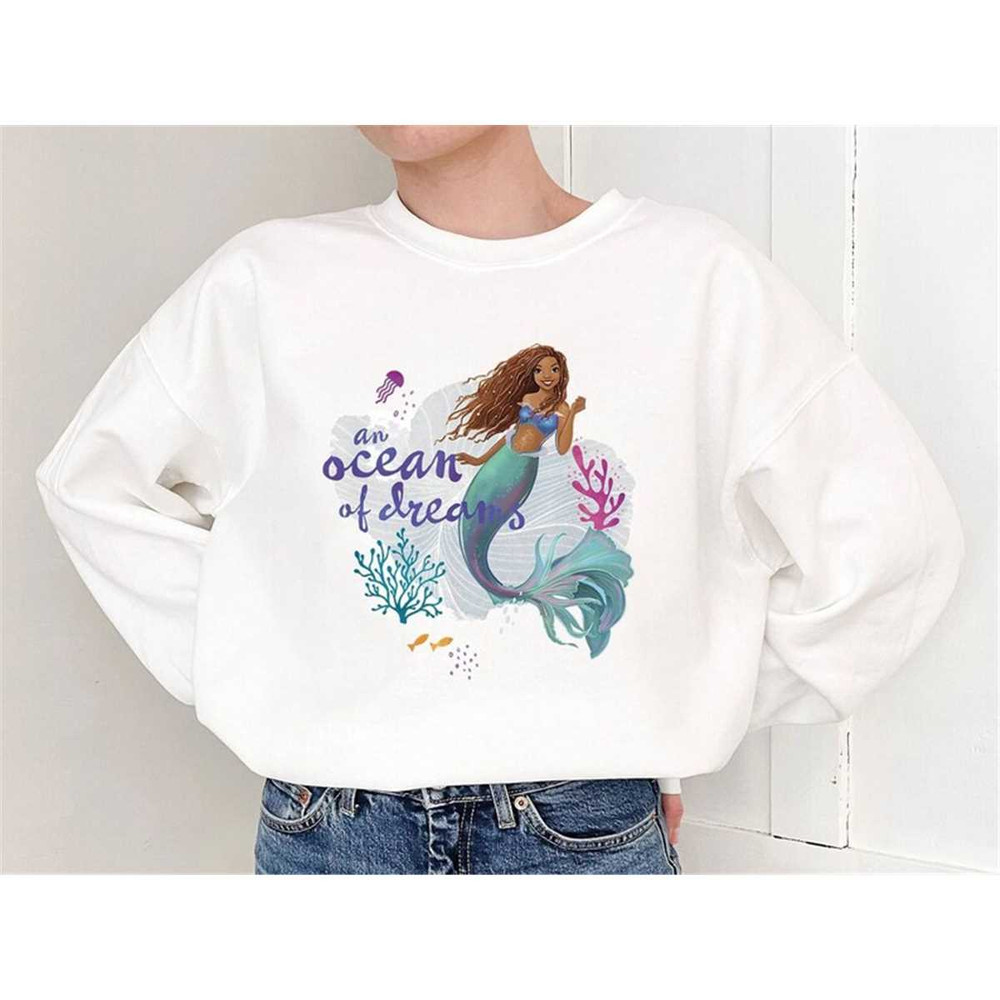 MR-3052023175448-the-little-mermaid-ocean-of-dreams-ariel-portrait-t-shirt-image-1.jpg