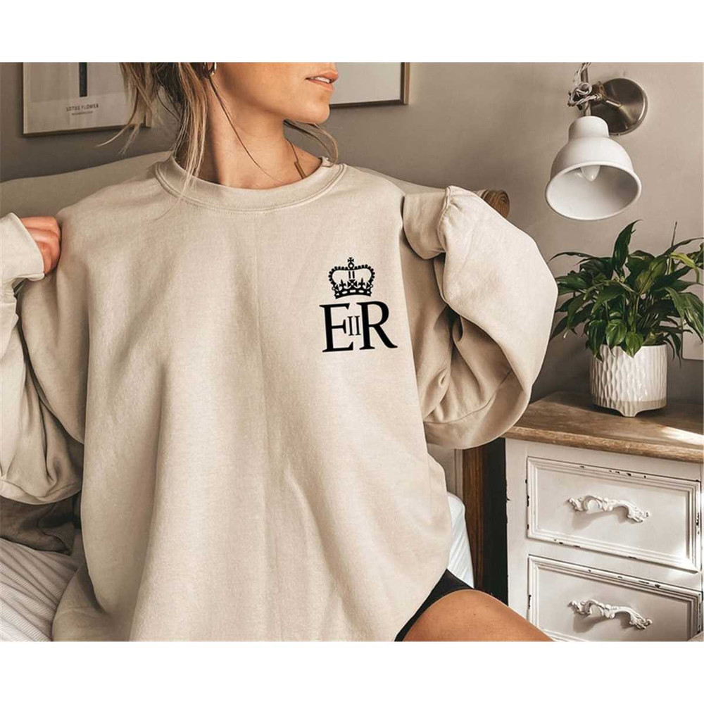 MR-315202312814-rip-queen-elizabeth-ii-shirt-the-queens-platinum-shirt-image-1.jpg