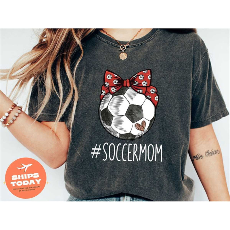 MR-3152023132348-soccer-mom-leopard-shirt-cute-mom-shirt-gift-for-mom-soccer-dark-heather-grey.jpg