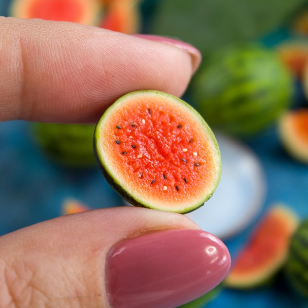 Mini Watermleon TUTORIAL Miniature Watermelon with polymer clay | Miniature | Inspire ...