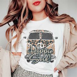 cute retro tshirt, boho shirts, hippie soul leopard shirt, vintage road trip shirt, leopard 70s tee, van blogger, womens