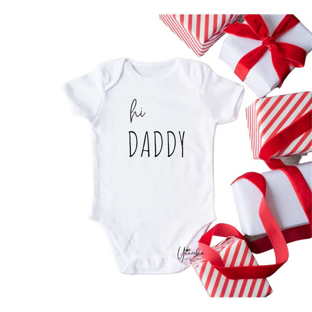 MR-162023175238-hi-daddy-baby-onesie-pregnancy-announcement-bodysuit-cute-image-1.jpg
