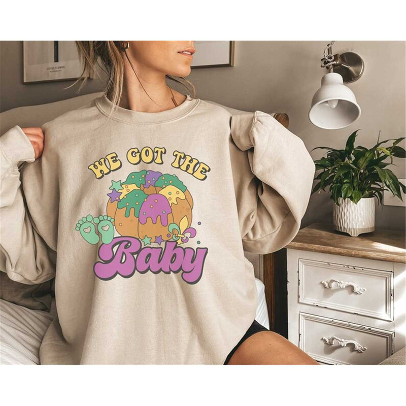 MR-16202320283-retro-we-got-the-baby-pregnancy-announcement-sweatshirt-funny-sand.jpg