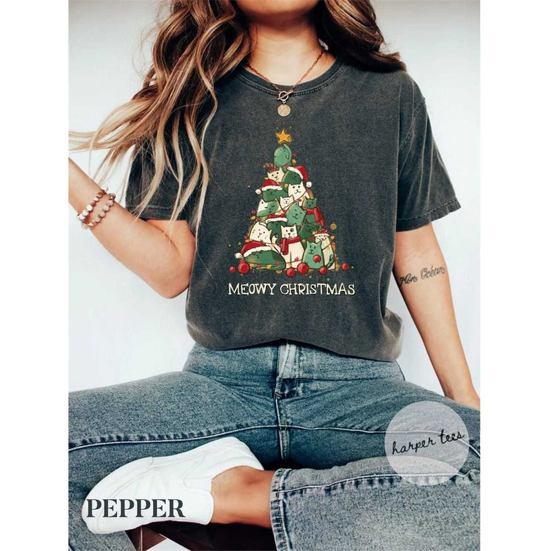 MR-2620231474-christmas-cat-shirt-cat-lover-gift-meowy-christmas-merry-pepper.jpg