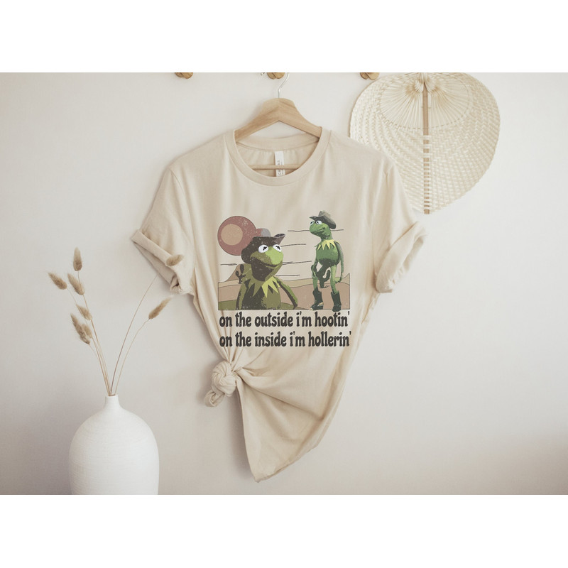 On The Outside I'm Hootin On The Inside I'm Hollerin Graphic Tee, Funny Trendy Social Media Meme Shirt - 1.jpg