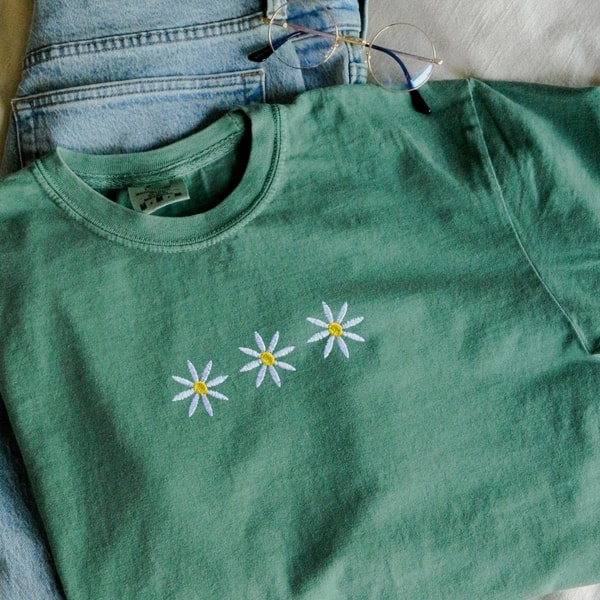 Embroidered Daisy Comfort Colors Shirt, Daisy Shirt, Comfort Colors Shirt, Comfort colors T shirt, Embroidered T shirt, Embroidered Comfort - 1.jpg