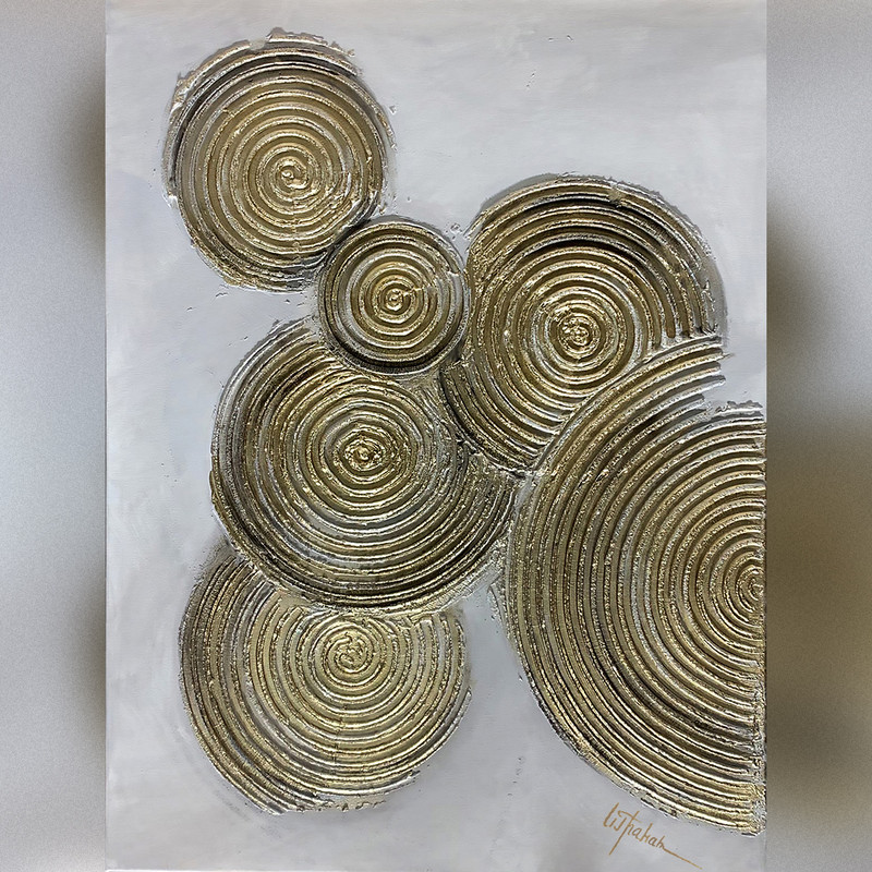 Golden-circle-is-a-modern-abstract-gold-acrylic-painting-with-3D-effect-for-the-interior-as-a-gift.jpg