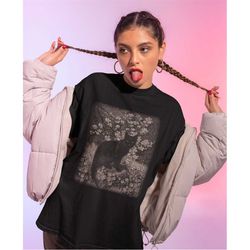 the witch cat shirt -gifts for cat lovers,funny cat shirt,cat lover tshirt,black cat shirt,black cat sweatshirt for wome