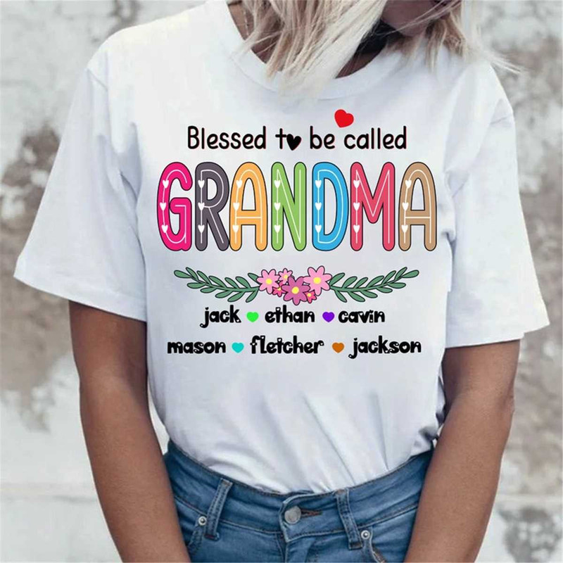 MR-362023171116-personalized-grandma-blessed-to-be-called-grandma-t-shirt-image-1.jpg