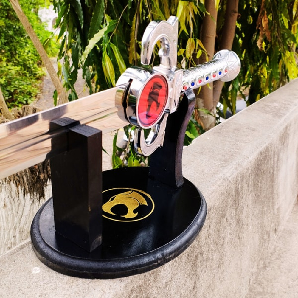 ThunderCATS-Sword-of-Omens-Lion-Replica-Gift-for-him-USA-Vanguard-Edition (8).jpg