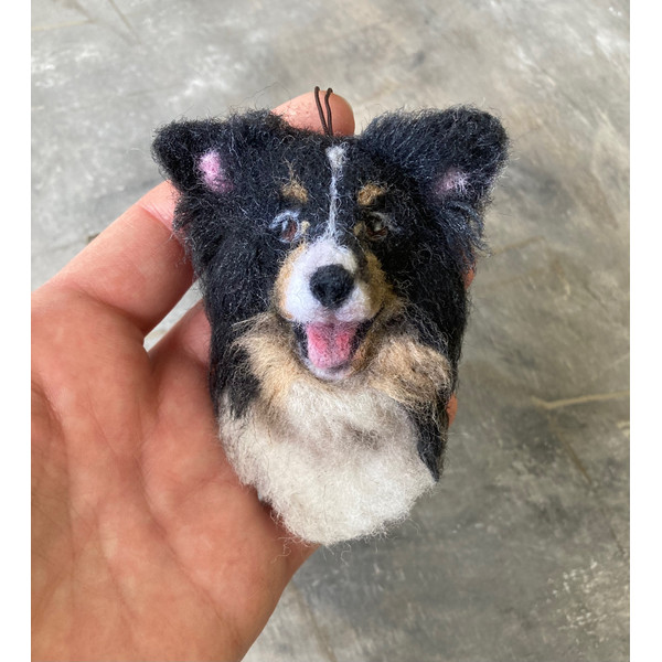 dog-keychain-Custom-pet-portrait-from-photo-bag-charm-Needle-felted-wool-dog
