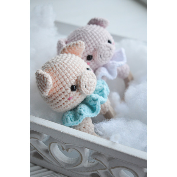 cute crochet pig.jpg