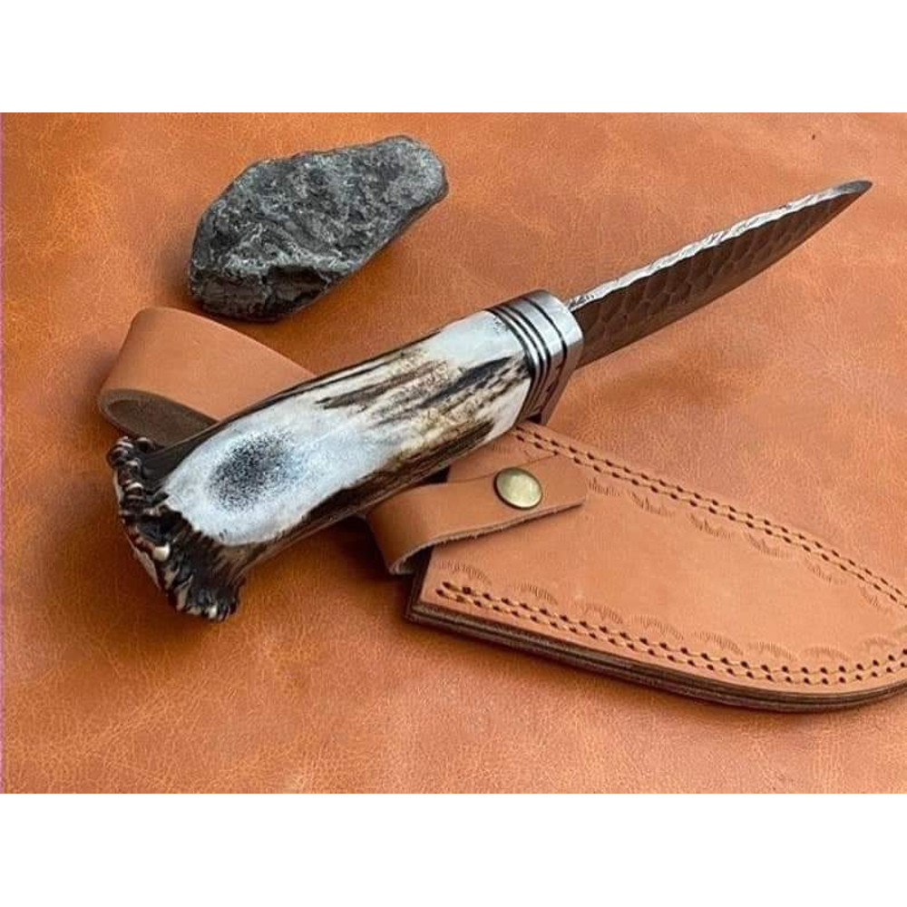 The Enduring Stainless Steel Knife for Discerning Men