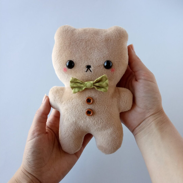 handmade-bear-stuffed-animal-sewing-project