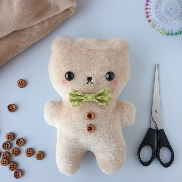 bear-plush-toy-handmade-easy-sewing-project