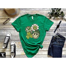 lucky vibes shirt, st patty's lucky women shirt, st patty's lucky shirt, st. patty's day sweatshirt, shamrock shirt, iri